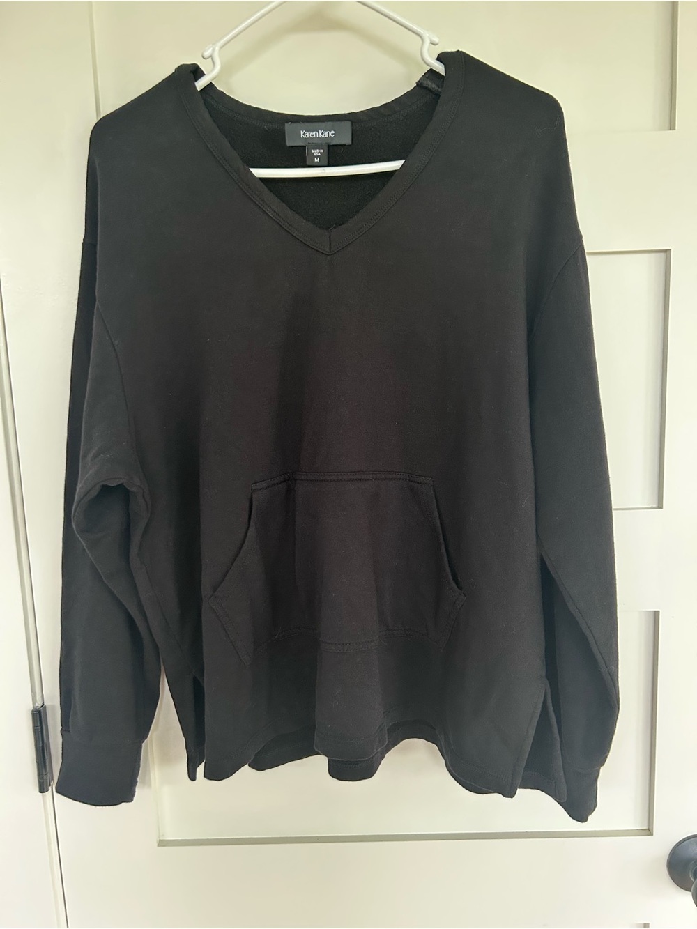 Karen Kane Women’s Black V-Neck Pullover Sweater with Front Pocket Size Medium